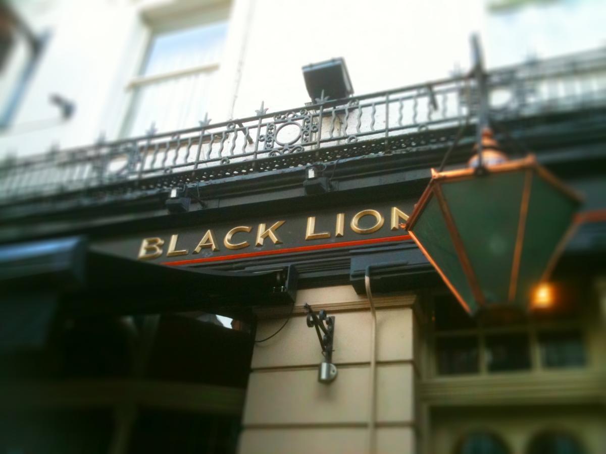 Black Lion Surbiton Exteriér fotografie